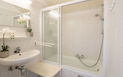 Accommodatie:&nbsp;Dina with Parking and Shared Pool 230.3
