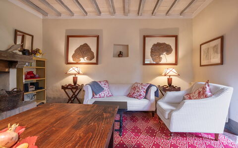 Casa Di Lilli: Meubilair, Interieur Ontwerp, Flooring, Muur, Verdieping, Bankstel, Hout, Kamer, Plafond, Woonkamer