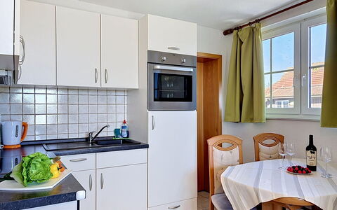 Fip-Ferienpark (Insel Poel): Major Appliance, Interieur Ontwerp, Keuken, Wastafel, Toestel Van De Keuken, Loodgieterswerkinrichting, Countertop, Kraan, Flooring, Meubilair