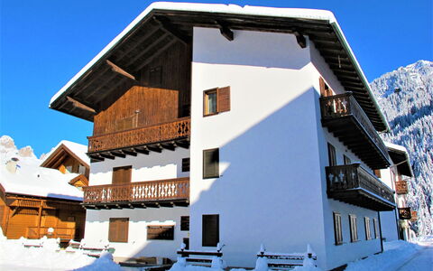 Canazei 510: Verblijf, Balkon, Bergdorp, Freezing, Villa, Alpen