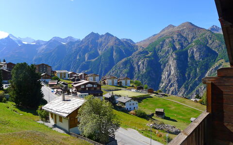 Grächen 110: Bergachtig Landvormen, Berg, Bergketen, Bergdorp, Heuvel Station, Alpen, Hoogland, Natuurlijk Landschap, Vallei, Lucht