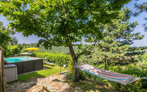Ridaldi: Schaduw, Tuin, Vrije Tijd, Zwembad, Eco Hotel, Buitenmeubels, Gazon, Landscaping, Werf, Backyard