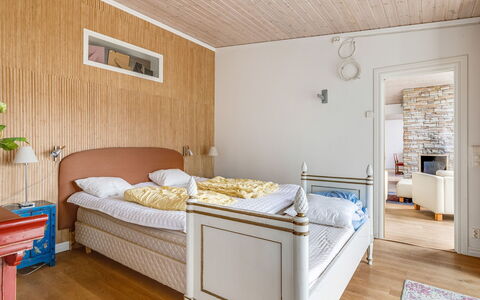 Bergstigen Gunnebo: Eigendom, Meubilair, Cabinetry, Comfort, Azure, Fabriek, Hout, Gebouw, Bed Frame