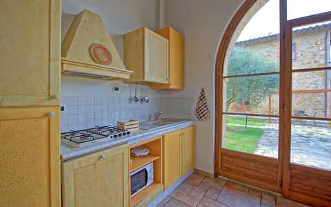 Borgo Mulignone: Eigendom, Kamer, Gebouw, Onroerend Goed, Huis, Architectuur, Keuken, Meubilair, Interieur Ontwerp, Cabinetry