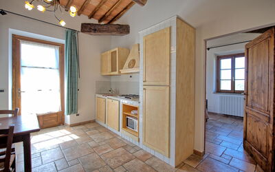Mulignone 14: Cabinetry, Eigendom, Gebouw, Countertop, Hout, Keuken, Venster, Toestel Van De Keuken, Interieur Ontwerp, Verdieping