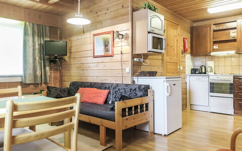 Lomamaja 3: Meubilair, Stoel, Buitenmeubels, Tafel, Hout, Buitentafel, Keuken En Eettafel, Schaduw, Tuin, Paraplu