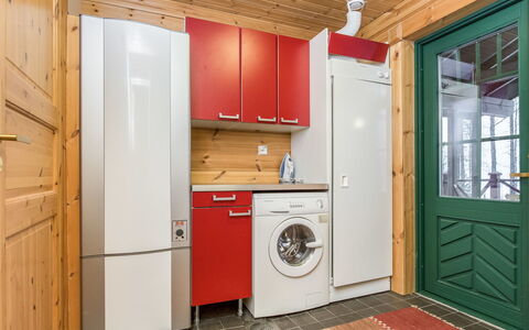 Villa Salix: Meubilair, Stoel, Buitenmeubels, Tafel, Hout, Buitentafel, Keuken En Eettafel, Schaduw, Tuin, Paraplu