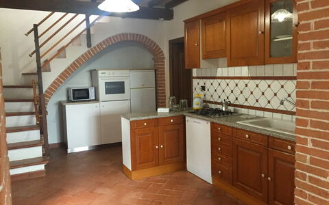 Villa Martina: Countertop, Kamer, Eigendom, Meubilair, Cabinetry, Gebouw, Keuken, Verdieping, Tegel, Interieur Ontwerp