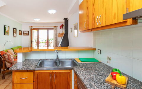 Raco Mas Estel: Keuken, Countertop, Interieur Ontwerp, Cabinetry, Flooring, Meubilair, Gootsteen, Huis, Kamer, Major Appliance