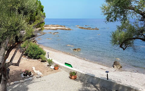 Solenzara 650: Water, Lucht, Watervoorraden, Ecoregio, Natuur, Azure, Boom, Strand, Kust En Oceanic Landvormen, Vegetation