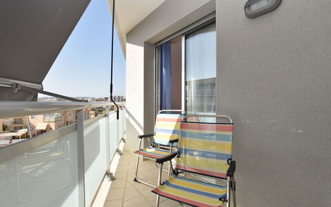 Oliveres: Kamer, Eigendom, Gebouw, Meubilair, Interieur Ontwerp, Architectuur, Huis, Onroerend Goed, Verdieping, Daylighting