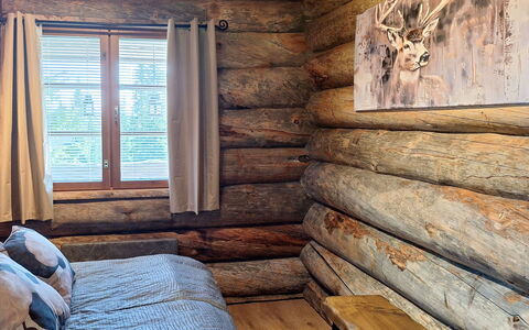 Kulta-Vuosseli a: Hout, Slaapkamer, Hardwood, Linens, Kamer, Beits, Bedding, Laken, Bed, Blokhut