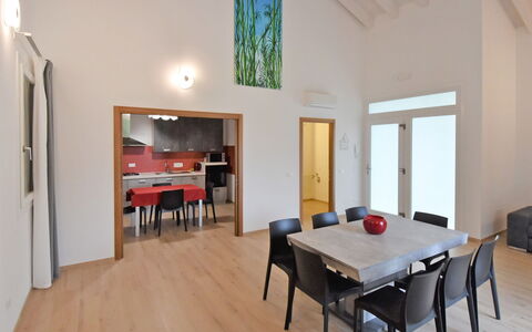 Cà Riviera Bosco Piccolo: Kamer, Eigendom, Gebouw, Interieur Ontwerp, Meubilair, Eetkamer, Verdieping, Plafond, Huis, Tafel
