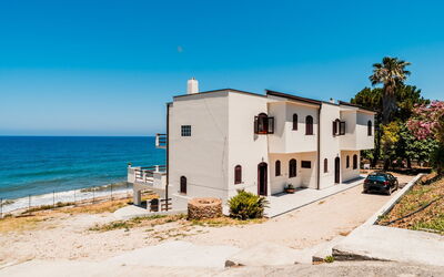 Marina di Caronia 110