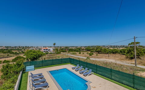 Casa Do Sol: Blauw, Schaduw, Zwembad, Hek