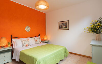 Dalia: Meubilair, Bed, Interieur Ontwerp, Slaapkamer, Bedding, Laken, Muur, Verdieping, Kamer, Linens