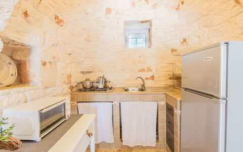 Trullo Del Mandarino: Eigendom, Kamer, Gebouw, Huis, Interieur Ontwerp, Meubilair, Keuken, Verdieping, Onroerend Goed, Architectuur