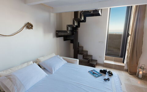 Vista Mare Da Zio Piero: Slaapkamer, Kamer, Eigendom, Bed, Meubilair, Muur, Interieur Ontwerp, Laken, Gebouw, Verdieping