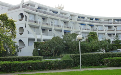 Tahiti: Eigendom, Gebouw, Architectuur, Condominium, Onroerend Goed, Appartement, Woongebied, Huis, Gras, Stedelijk Ontwerp