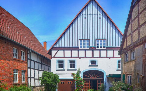 Phileas: Fabriek, Lucht, Venster, Gebouw, Hout, Woongebied, Onroerend Goed, Facade, Dak, Landmark
