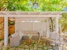 gazebo