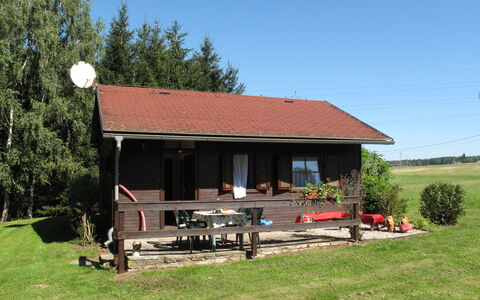 Spinka: Eigendom, Huis, Huis, Verblijf, Gebouw, Boerderij, Onroerend Goed, Landelijk Gebied, Landschap, Boerderij