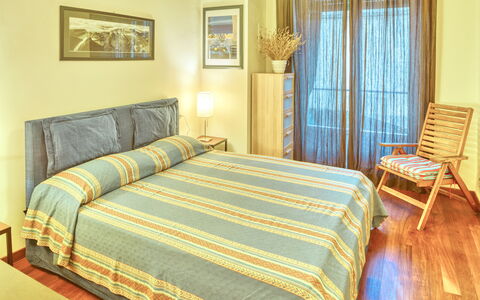 Dai Fiorentini - Apartment In Levanto: Slaapkamer, Bed, Meubilair, Laken, Kamer, Eigendom, Bed Frame, Bedding, Verdieping, Interieur Ontwerp