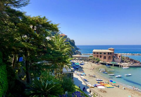 Dai Fiorentini - Apartment In Levanto: Kust, Zee, Lucht, Azure, Eigendom, Boom, Vakantie, Strand,  Dorf\, Kust