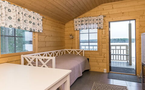 Villa Mari: Meubilair, Stoel, Buitenmeubels, Tafel, Hout, Buitentafel, Keuken En Eettafel, Schaduw, Tuin, Paraplu