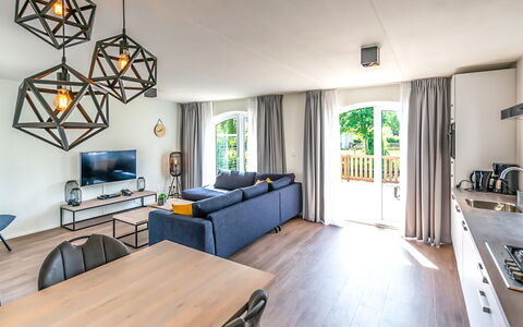 Citta Romana: Tafel, Meubilair, Fotolijst, Bankstel, Stoel, Verlichting, Gebouw, Comfort, Hout, Slaapbank