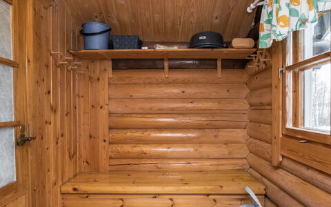 Tavintupa: Meubilair, Stoel, Buitenmeubels, Tafel, Hout, Buitentafel, Keuken En Eettafel, Schaduw, Tuin, Paraplu