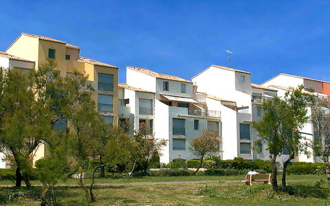 Cap D'Agde 960: Lucht, Fabriek, Gebouw, Eigendom, Venster, Boom, Natuurlijke Omgeving, Land Lot, Stedelijk Ontwerp, Vegetation