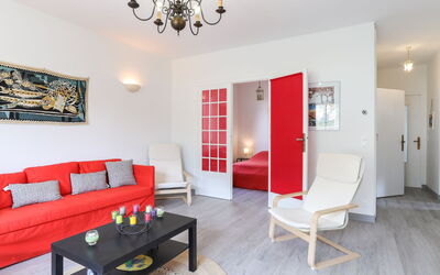 Les Mâts 148.1: Kamer, Eigendom, Interieur Ontwerp, Meubilair, Woonkamer, Gebouw, Plafond, Huis, Tafel, Verdieping