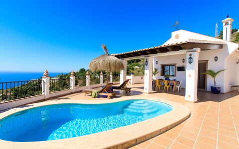 Ariadna: Eigendom, Zwembad, Gebouw, Huis, Onroerend Goed, Villa, Toevlucht, Landgoed, Azure, Vakantie