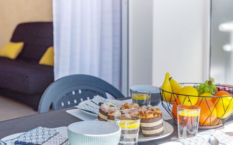 Résidence Ker Eden: Maaltijd, Ontbijt, Brunch, Geel, Dishware, Porselein, Tafel, Kamer, Interieur Ontwerp, Voedsel