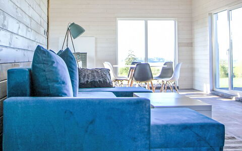 Dom Przy Cisowym Jarze: Meubilair, Flooring, Interieur Ontwerp, Bankstel, Verdieping, Hout, Woonkamer, Houten Vloer, Kamer
