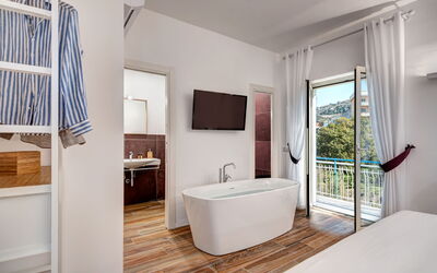 sorrento-golden-apartment-sorrento-apartment-bedroom