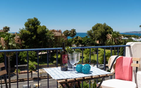 Sol de Estepona: Eigendom, Onroerend Goed, Lucht, Huis, Huis, Gebouw, Vakantie, Boom, Kamer, Restaurant