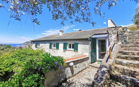 Il Frantoio Del Mesco - Levanto: Trap, Venster, Eigendom, Huis, Muur, Onroerend Goed, Dak, Landelijk Gebied, Stenen Muur