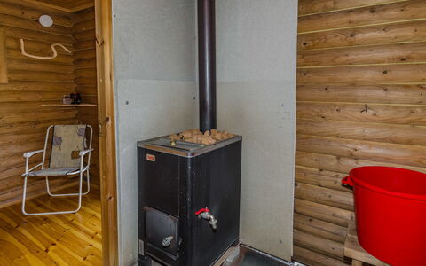 Purola: Meubilair, Stoel, Buitenmeubels, Tafel, Hout, Buitentafel, Keuken En Eettafel, Schaduw, Tuin, Paraplu