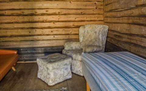 Purola: Meubilair, Stoel, Buitenmeubels, Tafel, Hout, Buitentafel, Keuken En Eettafel, Schaduw, Tuin, Paraplu