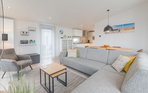 Wemeldinge 220: Tafel, Bankstel, Meubilair, Eigendom, Comfort, Interieur Ontwerp, Slaapbank, Woonkamer, Huis