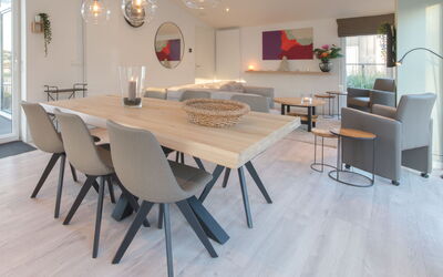 Ruisweg 109 220.31: Tafel, Meubilair, Eigendom, Stoel, Hout, Interieur Ontwerp, Keuken En Eettafel, Bankstel, Fotolijst, Woonkamer