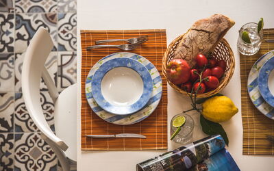 loft-in-sorrento-apartment-dining-room