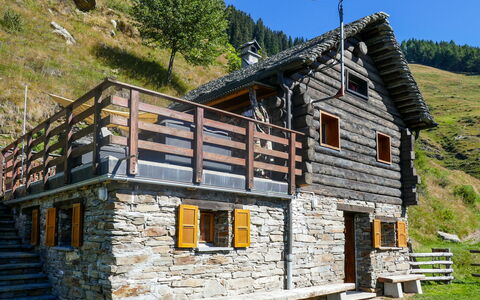 Rustico Catcüc: Huis, Eigendom, Gebouw, Verblijf, Berg, Huis, Boerderij, Landelijk Gebied, Blokhut, Dak
