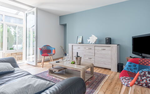 Villa Ostréa: Kamer, Meubilair, Eigendom, Slaapkamer, Interieur Ontwerp, Verdieping, Blauw, Woonkamer, Bed, Muur