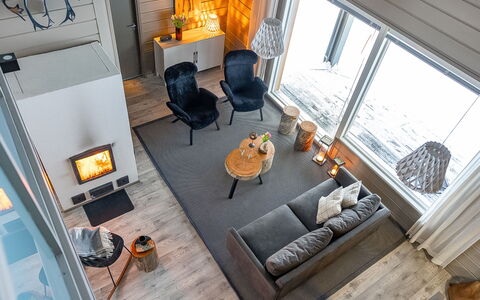 Loma-Saaga 3: Interieur Ontwerp, Meubilair, Flooring, Hout, Woonkamer, Verdieping, Bankstel, Huis, Plafond, Kamer
