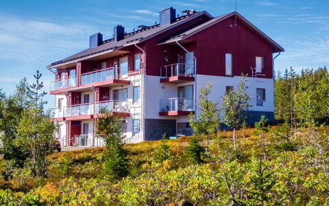 Hiihtäjäntie 1 As 3: Meubilair, Stoel, Buitenmeubels, Tafel, Hout, Buitentafel, Keuken En Eettafel, Schaduw, Tuin, Paraplu