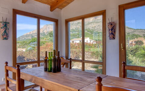 Villa Finca Labranza: Kamer, Eigendom, Gebouw, Veranda, Huis, Hardwood, Tafel, Meubilair, Venster, Interieur Ontwerp
