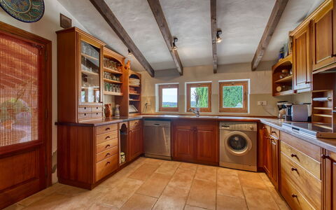 Villa Finca Labranza: Cabinetry, Meubilair, Countertop, Hout, Lade, Toestel Van De Keuken, Interieur Ontwerp, Keuken, Fabriek, Beits